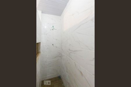 Banheiro da Suíte de kitnet/studio para alugar com 1 quarto, 45m² em Bonfim, Belo Horizonte
