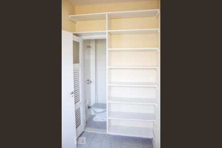 Apartamento para alugar com 80m², 2 quartos e 1 vaga Apartamento para alugar com 80m², 2 quartos e 1 vagaQuarto de serviço