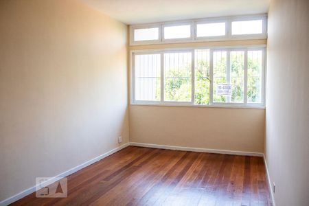 Apartamento para alugar com 80m², 2 quartos e 1 vaga Apartamento para alugar com 80m², 2 quartos e 1 vagaSala