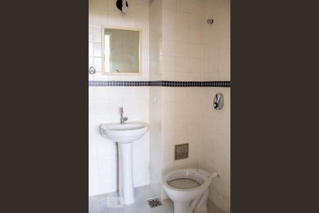 Apartamento para alugar com 80m², 2 quartos e 1 vaga Apartamento para alugar com 80m², 2 quartos e 1 vagaBanheiro