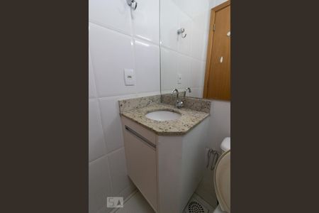 Apartamento para alugar com 60m², 2 quartos e 1 vaga Apartamento para alugar com 60m², 2 quartos e 1 vagaBanheiro Social