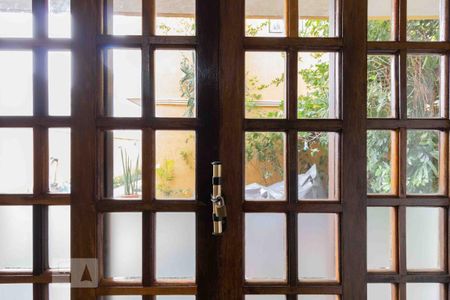 Detalhe Sala de casa de condomínio para alugar com 2 quartos, 65m² em Vila Esperança, São Paulo