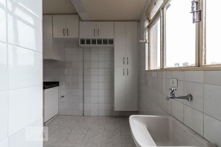 Apartamento para alugar com 75m², 3 quartos e 1 vagaÁrea de serviço