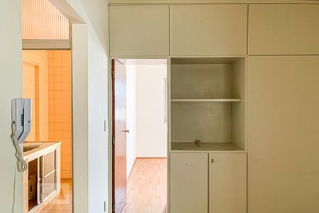 Sala de apartamento à venda com 1 quarto, 49m² em Centro, Campinas