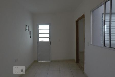 Sala de casa para alugar com 1 quarto, 40m² em Vila Franca, São Paulo