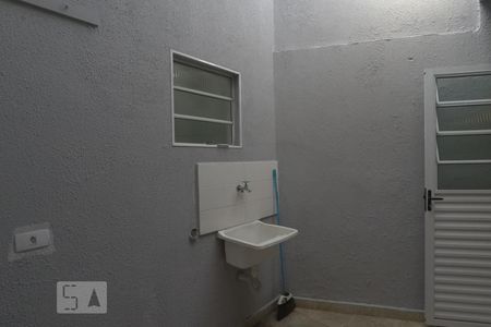 Casa para alugar com 40m², 1 quarto e sem vaga Casa para alugar com 40m², 1 quarto e sem vagaQuintal / Área de Serviço