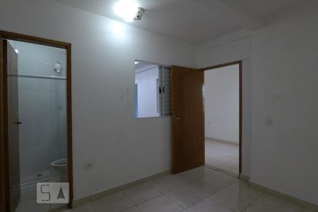 Quarto de casa para alugar com 1 quarto, 40m² em Vila Franca, São Paulo