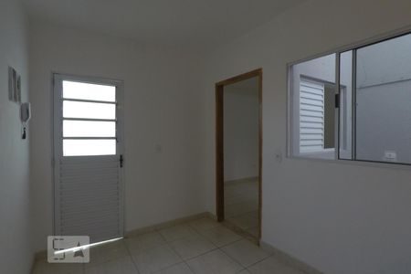 Sala de casa para alugar com 1 quarto, 40m² em Vila Franca, São Paulo