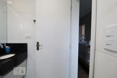 Apartamento à venda com 160m², 2 quartos e 2 vagasBanheiro suíte 1