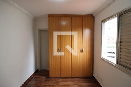 Quarto 1 de apartamento para alugar com 2 quartos, 58m² em Santa Teresinha, São Paulo
