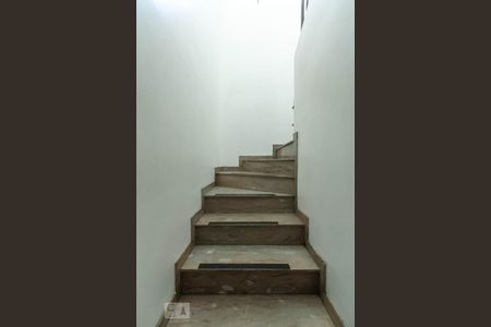 Escada de casa à venda com 3 quartos, 200m² em Vila Santa Luzia, São Bernardo do Campo