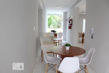 Apartamento para alugar com 60m², 2 quartos e 1 vagaÁrea comum - Salão de festas