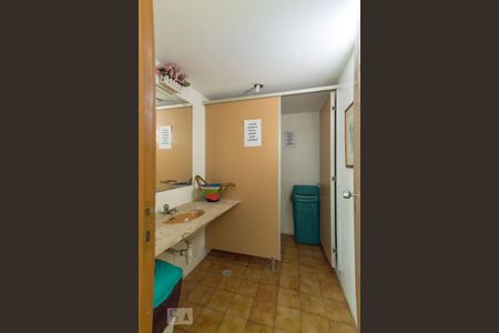 Apartamento à venda com 84m², 3 quartos e 1 vaga Apartamento à venda com 84m², 3 quartos e 1 vagaÁrea comum - Salão de festas