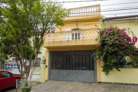 Casa à venda com 375m², 3 quartos e 2 vagasFachada