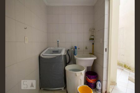 Casa à venda com 375m², 3 quartos e 2 vagasLavanderia 