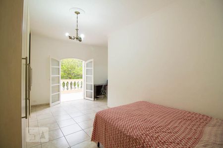 Suíte  de casa à venda com 3 quartos, 375m² em Cambuci, São Paulo