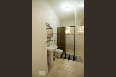 Casa à venda com 375m², 3 quartos e 2 vagasBanheiro da Suíte