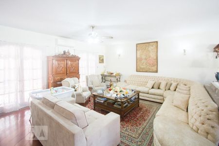 Sala de Estar de casa à venda com 3 quartos, 410m² em Chácara Santo Antônio (zona Sul), São Paulo