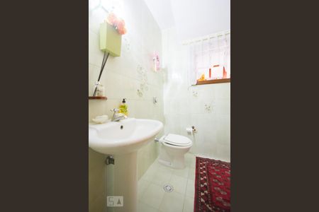 Casa à venda com 410m², 3 quartos e 6 vagasLavabo