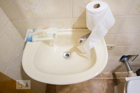 Casa à venda com 410m², 3 quartos e 6 vagasDetalhe Banheiro de Serviço