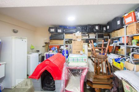 Casa à venda com 410m², 3 quartos e 6 vagasDeposito 