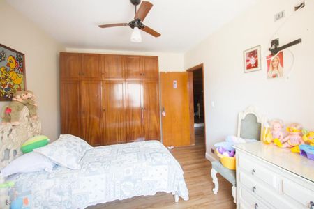 Casa à venda com 410m², 3 quartos e 6 vagasQuarto 2