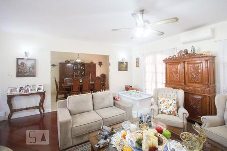 Sala de Estar de casa à venda com 3 quartos, 410m² em Chácara Santo Antônio (zona Sul), São Paulo