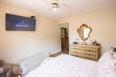 Casa à venda com 410m², 3 quartos e 6 vagasSuíte