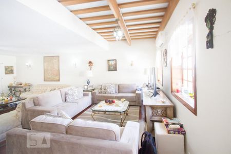 Sala de TV de casa à venda com 3 quartos, 410m² em Chácara Santo Antônio (zona Sul), São Paulo