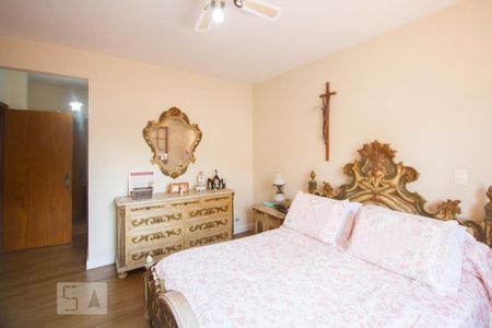 Casa à venda com 410m², 3 quartos e 6 vagasSuíte