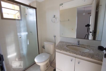 Apartamento para alugar com 80m², 3 quartos e 2 vagasBanheiro da suíte