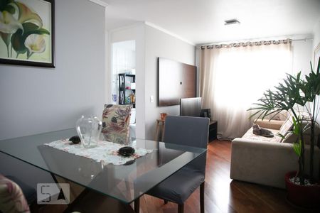 Sala de apartamento para alugar com 2 quartos, 56m² em Parque Cruzeiro do Sul, São Paulo