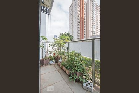 Apartamento para alugar com 73m², 2 quartos e 1 vagaVaranda