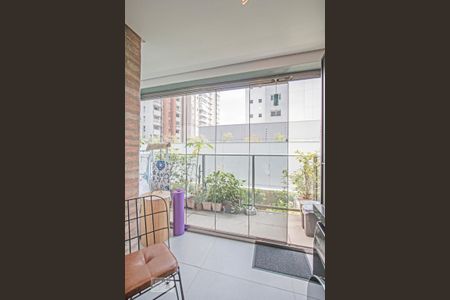 Apartamento para alugar com 73m², 2 quartos e 1 vagaVaranda