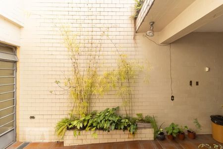 Casa à venda com 240m², 5 quartos e 4 vagasVista da Sala de Jantar