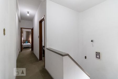 Casa à venda com 240m², 5 quartos e 4 vagasCorredor