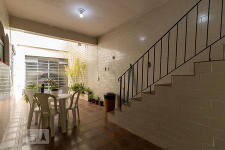Casa à venda com 240m², 5 quartos e 4 vagasÁrea Externa - Quintal