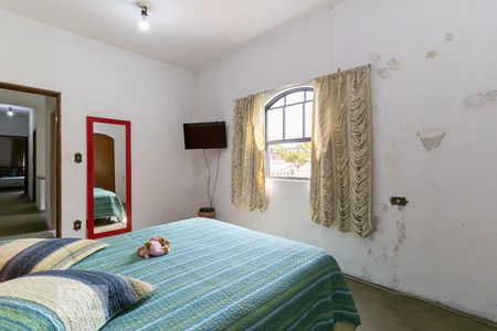 Casa à venda com 240m², 5 quartos e 4 vagasSuíte 1