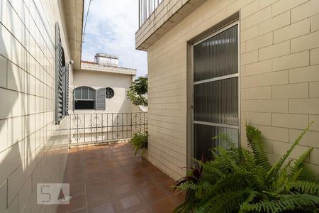 Casa à venda com 240m², 5 quartos e 4 vagasAcesso a Área Externa - Quintal