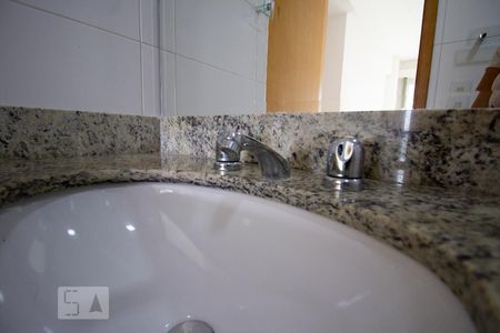 Apartamento à venda com 68m², 2 quartos e 1 vaga Apartamento à venda com 68m², 2 quartos e 1 vagaBanheiro da Suíte