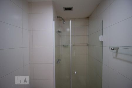 Apartamento à venda com 68m², 2 quartos e 1 vaga Apartamento à venda com 68m², 2 quartos e 1 vagaBanheiro da Suíte