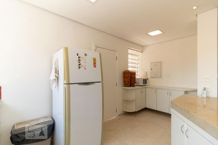 Casa à venda com 240m², 5 quartos e 4 vagas Casa à venda com 240m², 5 quartos e 4 vagasCozinha