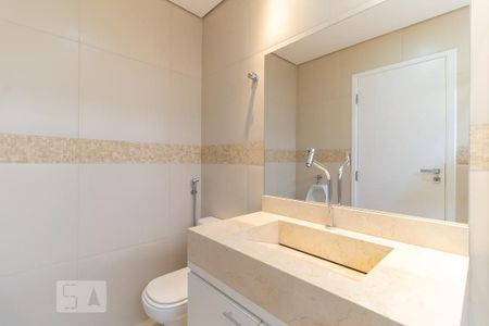 Casa à venda com 240m², 5 quartos e 4 vagas Casa à venda com 240m², 5 quartos e 4 vagasBanheiro da Suíte 2