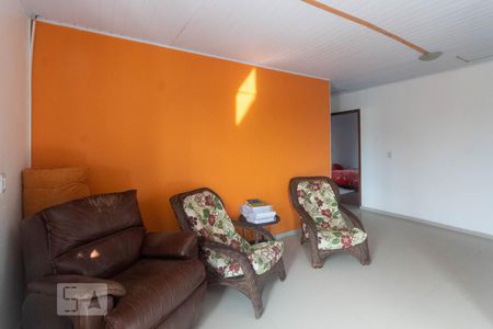 Casa à venda com 240m², 4 quartos e 2 vagas Casa à venda com 240m², 4 quartos e 2 vagasEstar Secundário