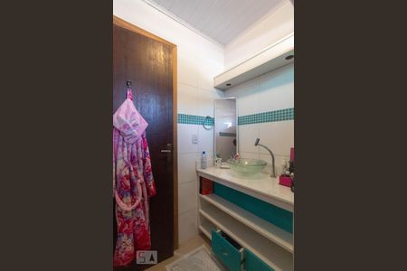 Casa à venda com 240m², 4 quartos e 2 vagas Casa à venda com 240m², 4 quartos e 2 vagasBanheiro