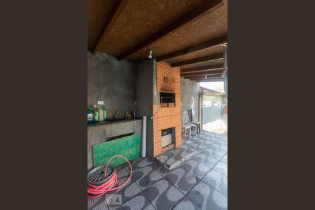 Casa à venda com 240m², 4 quartos e 2 vagas Casa à venda com 240m², 4 quartos e 2 vagasChurrasqueiraChurrasqueira