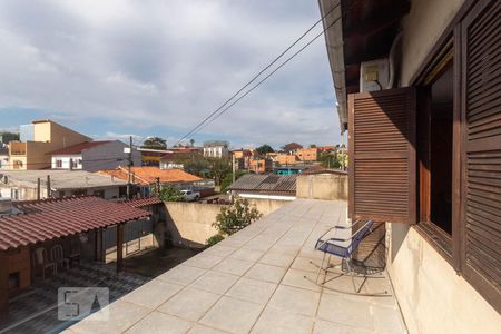 Casa à venda com 240m², 4 quartos e 2 vagas Casa à venda com 240m², 4 quartos e 2 vagasSacada