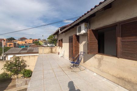 Casa à venda com 240m², 4 quartos e 2 vagas Casa à venda com 240m², 4 quartos e 2 vagasSacada