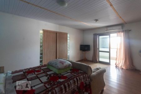 Suíte de casa à venda com 4 quartos, 240m² em São José, Porto Alegre