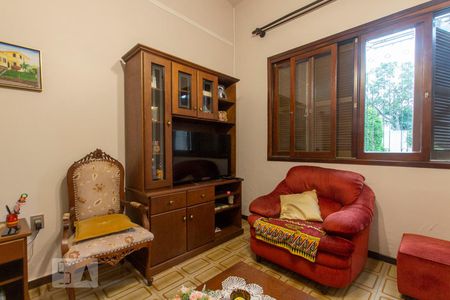 Sala de TV de casa à venda com 3 quartos, 378m² em Santo Antônio, Porto Alegre